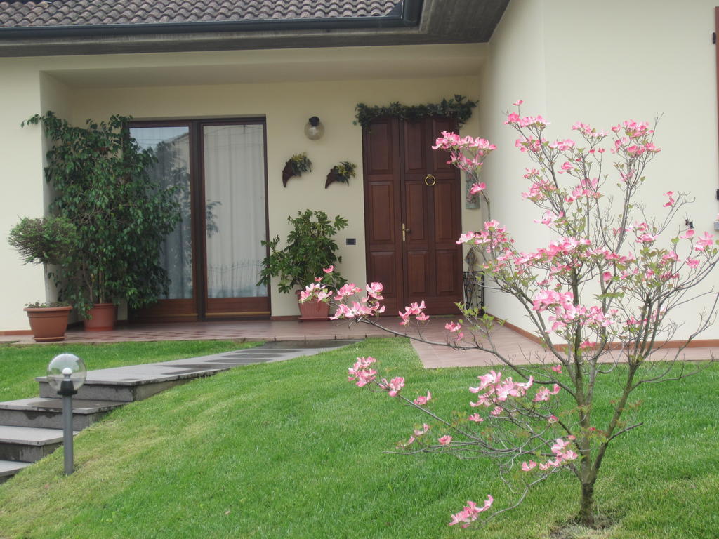 Marinella B&B Cornale Екстериор снимка