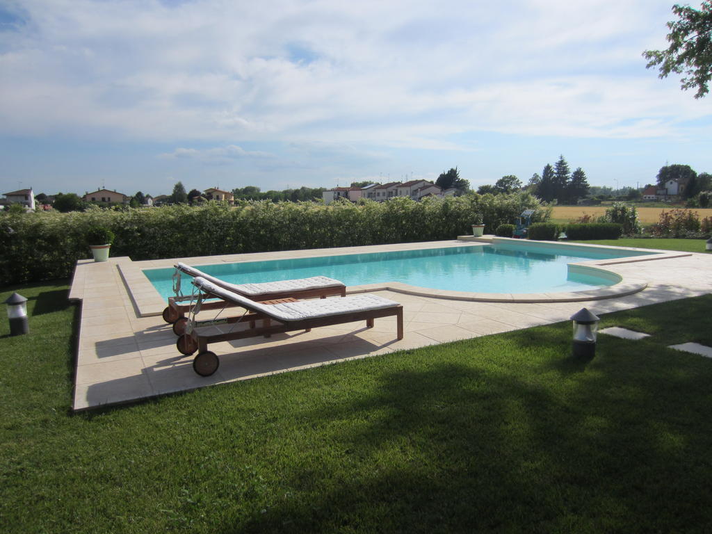 Marinella B&B Cornale Екстериор снимка