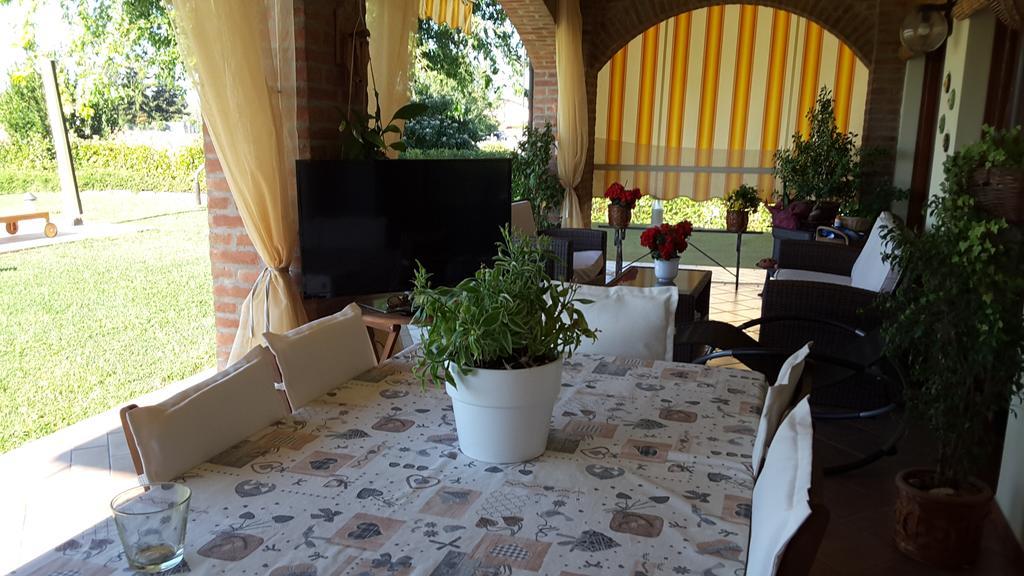 Marinella B&B Cornale Екстериор снимка