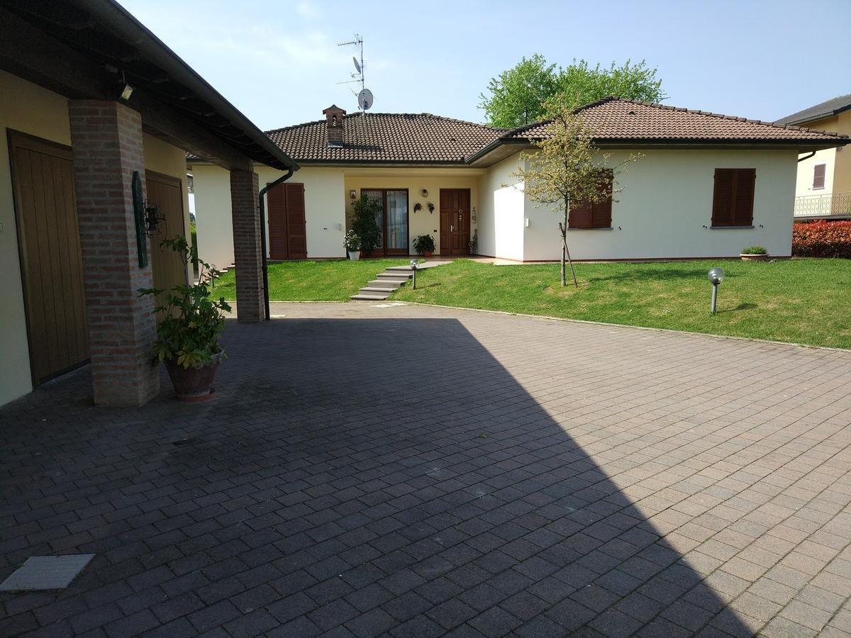 Marinella B&B Cornale Екстериор снимка